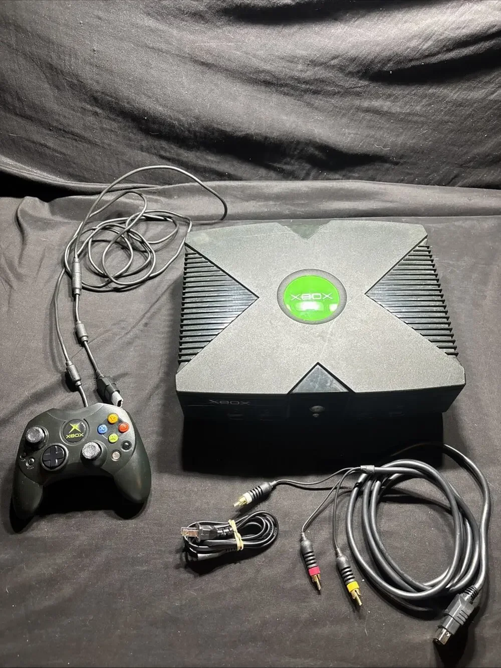Microsoft Xbox Launch Edition 8GB Home Console W/ Cables And Controller ￼